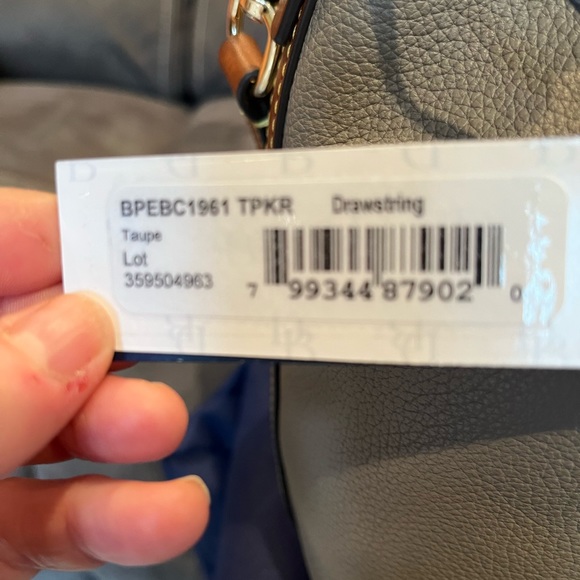 SALE 🤍 NWT Dooney & Bourke Drawstring Bag - Picture 13 of 13